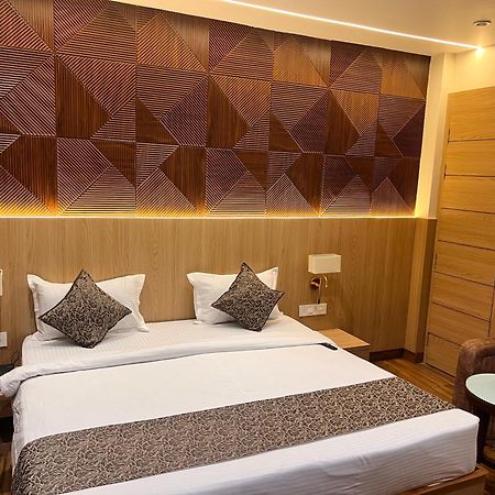 Hotel JK palace Prayagraj Exterior foto