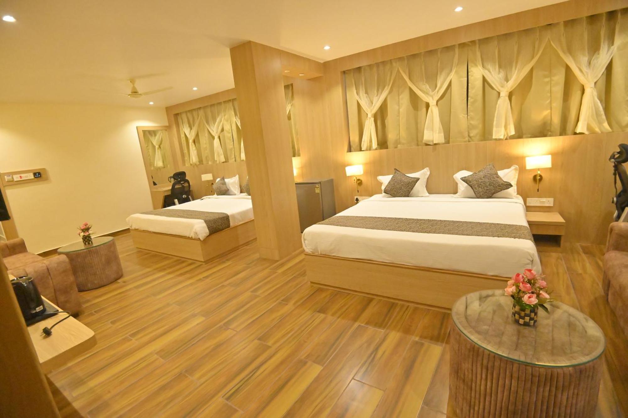Hotel JK palace Prayagraj Exterior foto