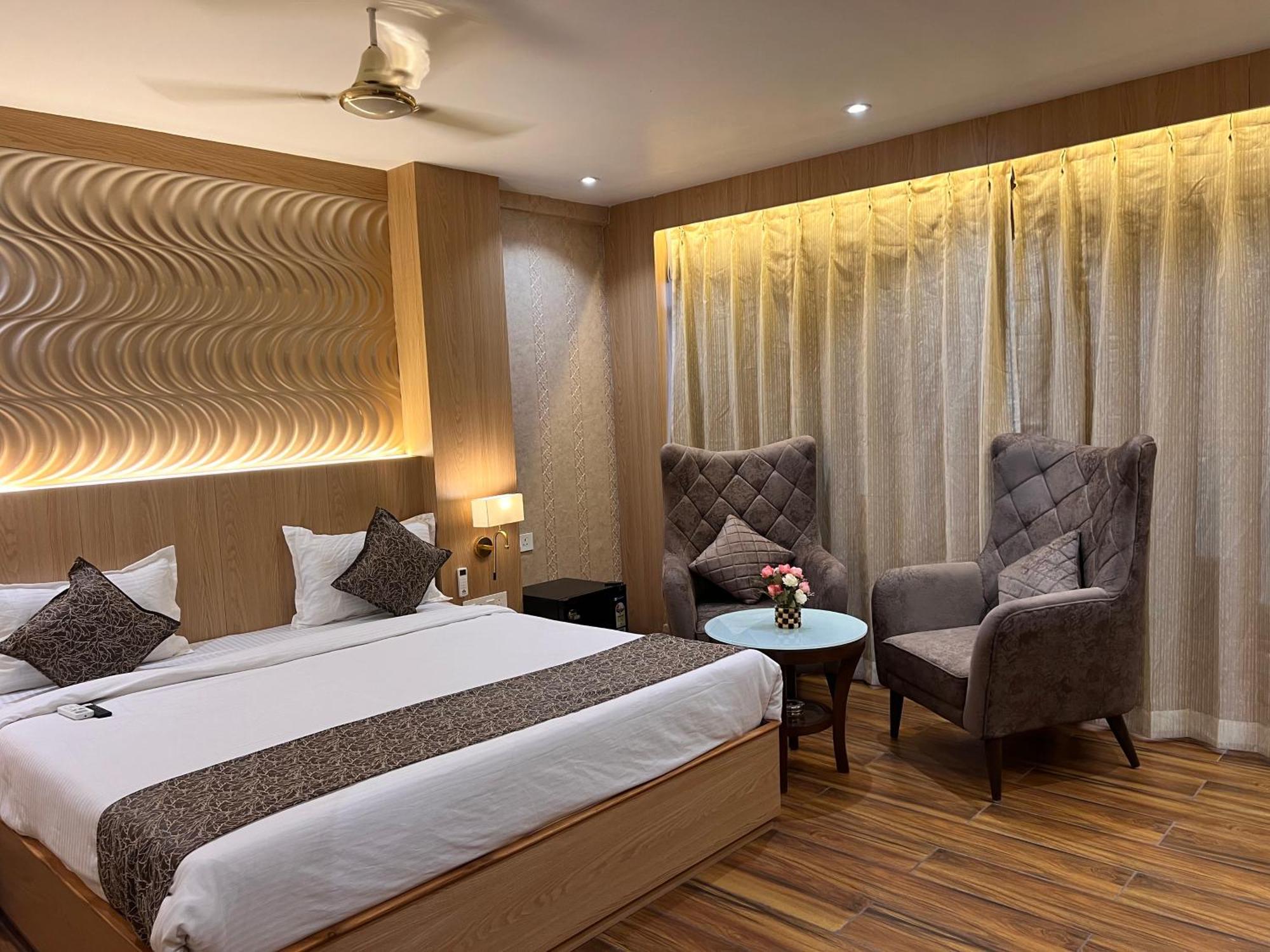 Hotel JK palace Prayagraj Exterior foto