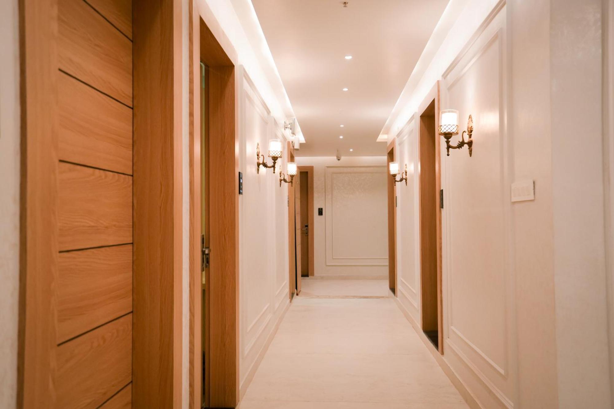 Hotel JK palace Prayagraj Exterior foto